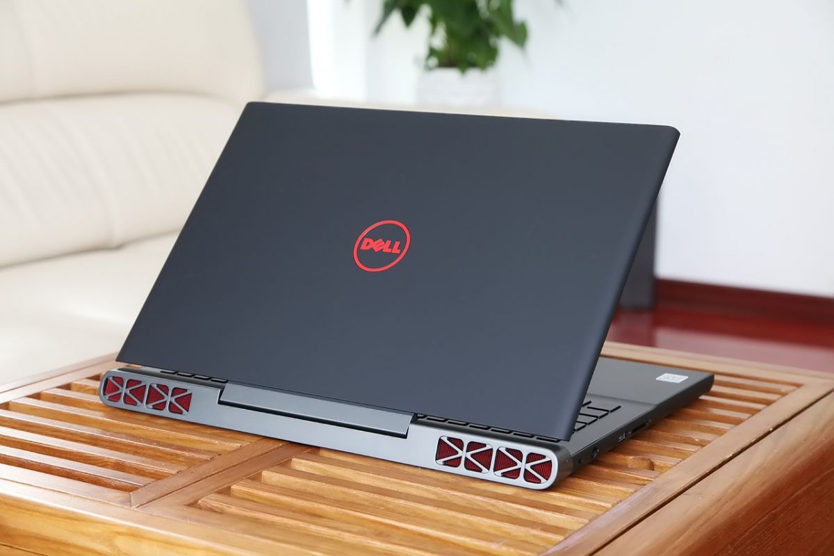 Dell Inspiron 7567